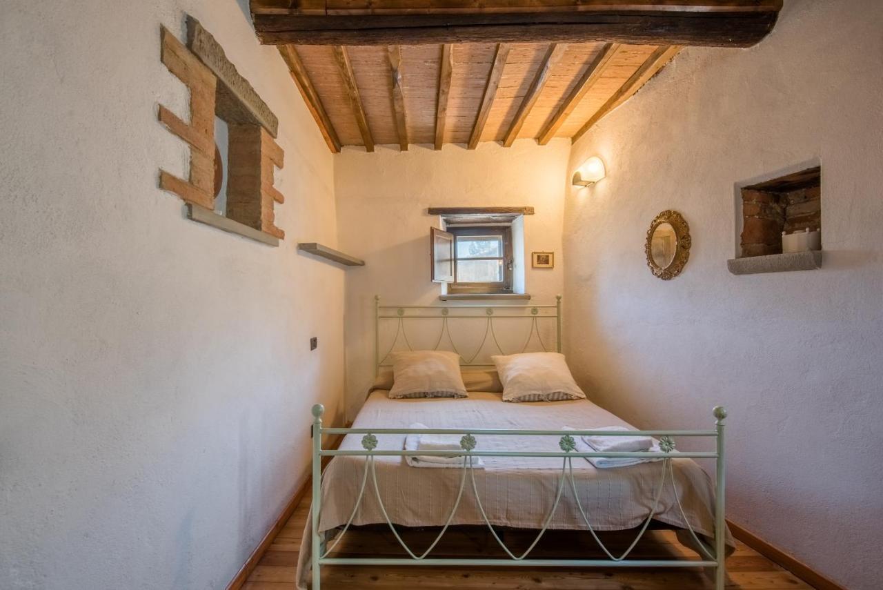 Appartamento Casale Rosennano - Loggia Esterno foto