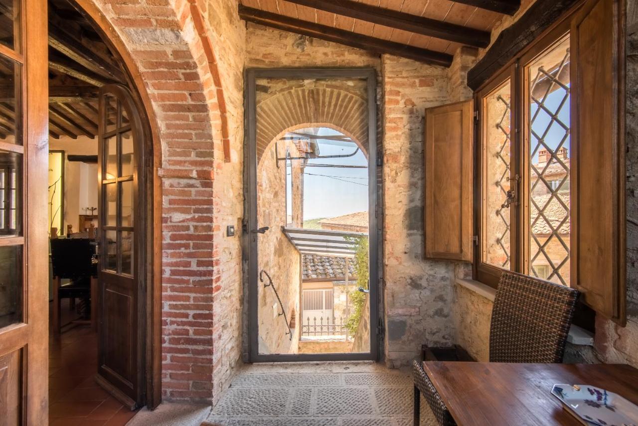 Appartamento Casale Rosennano - Loggia Esterno foto