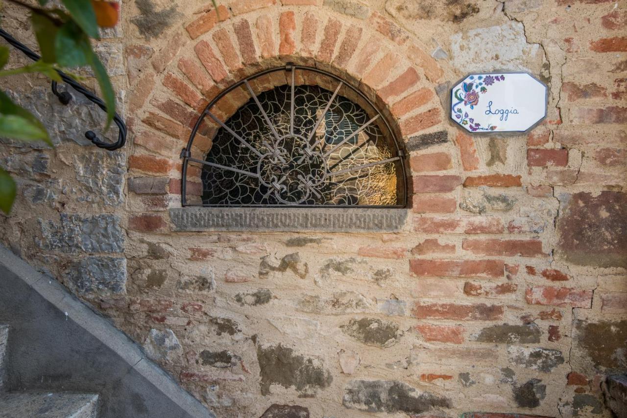 Appartamento Casale Rosennano - Loggia Esterno foto